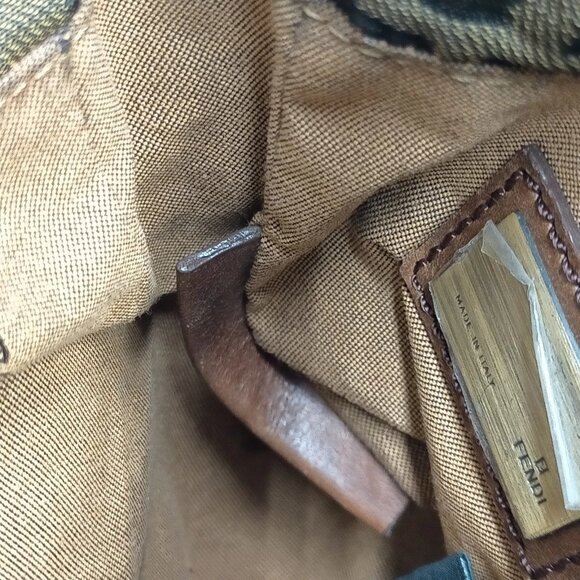 Authentic Fendi Brown Nylon Shoulder Bag mn480-121325 - Picture 9 of 15